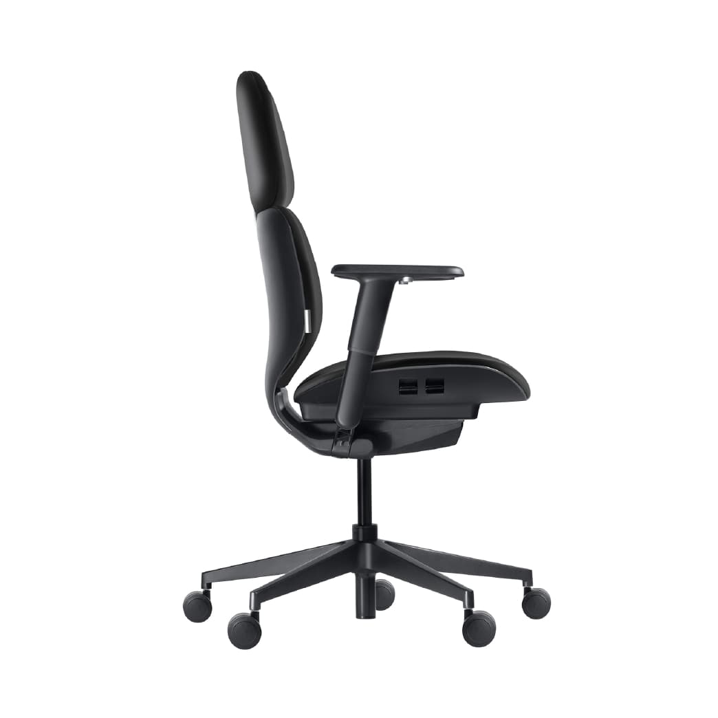 Atom Chair Black Cloudleather Low Back 1