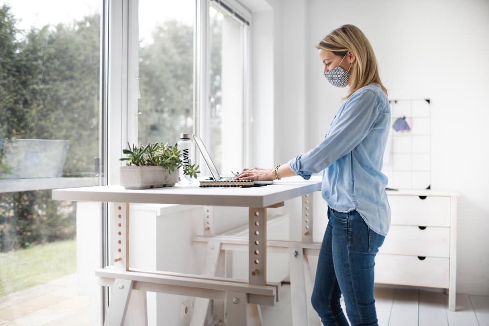 How Long Should You Stand at a Standing Desk